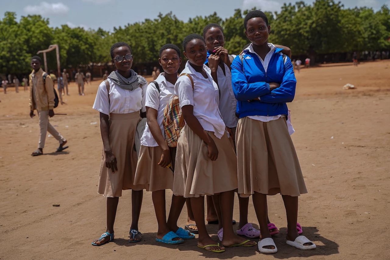 Mittelschüler in Westafrika